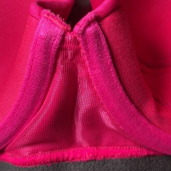 AMBRIELLE Sports Bra Medium Impact Underwire Adjustable Straps 34B Hot Pink - Picture 11 of 12